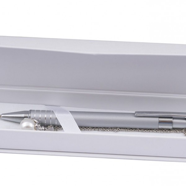 Pearl Pen and Necklace Set